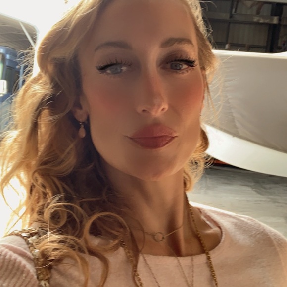 Meet your Posher, Jessica - Picture 6 of 15